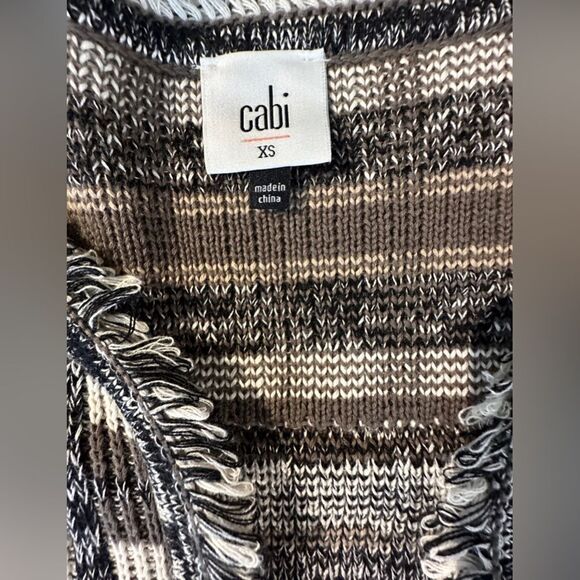 Cabi Women's Brown and White Plaid Classic Cardigan Size XS Slim Fit Cropped - Picture 7 of 11